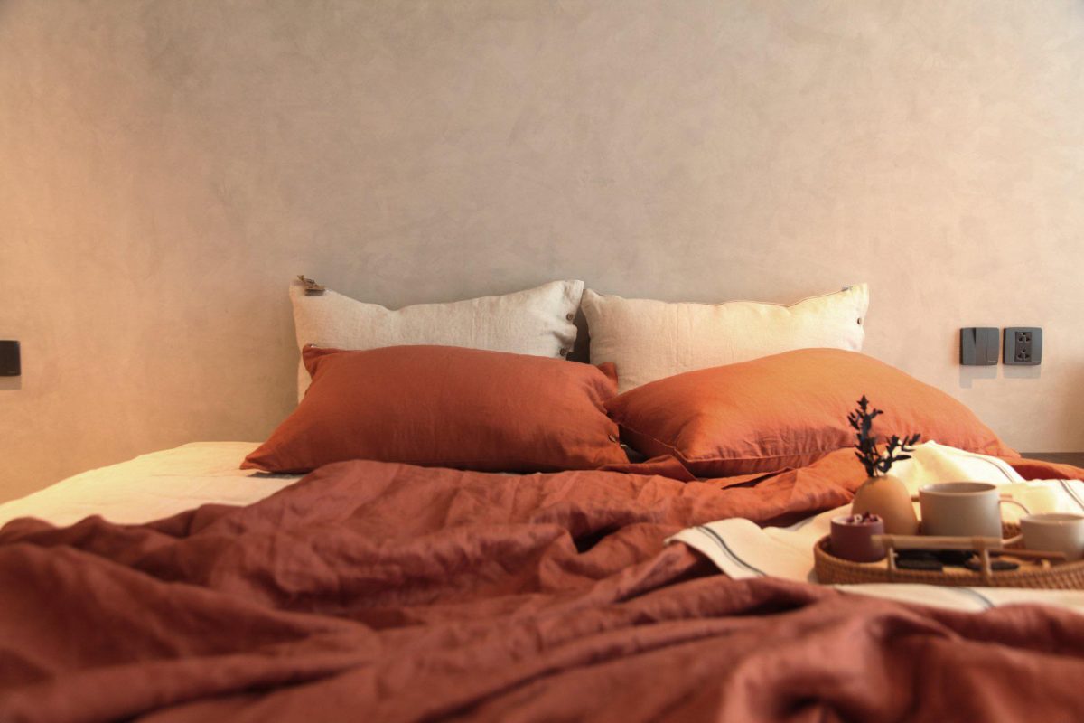 PAK architects x Runa Corner: feedback set chăn ga gối linen tone cam 1 53666f40d932b84815ea8e9c528891f93fba0187
