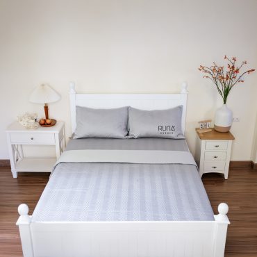 Bộ chăn ga gối Bamboo 4 món chần màu Xám nhạt