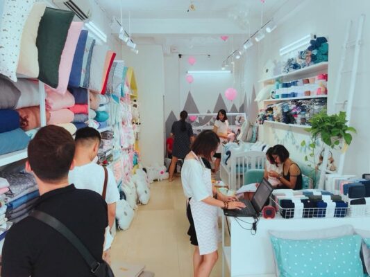 Hành Trình 10 Năm Runa Corner 2 Cửa hàng Runa Corner